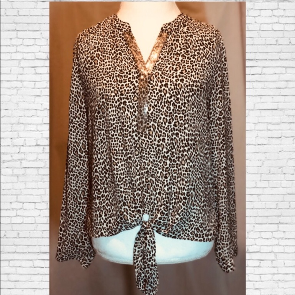 ❄️❄️Chicos Front Tie Blouse - worn twice